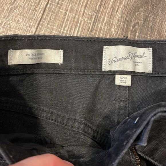 Universal Thread Vintage Straight Black Distressed Jeans Size 4/27R - Picture 2 of 2